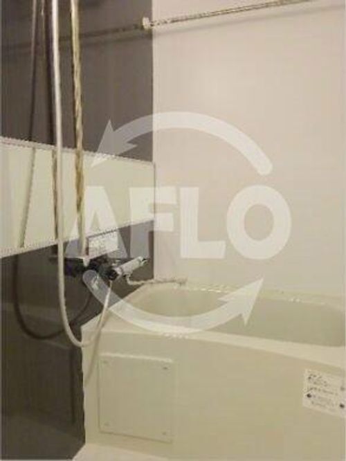 レオンコンフォート難波ノワールの風呂