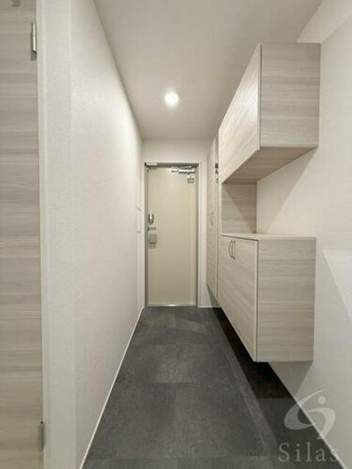 スペチアーレ平野西の玄関