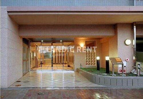 セレス別府の玄関