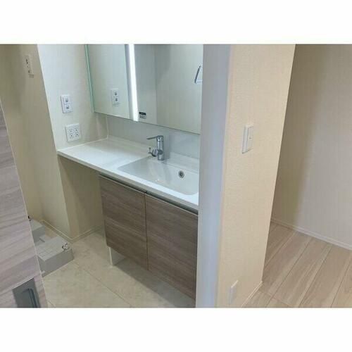 アパートメントハウス針崎Ⅱ305の内装