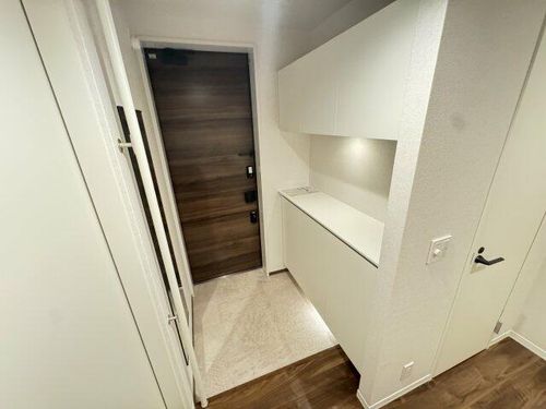 Sha Maison NAO201の玄関