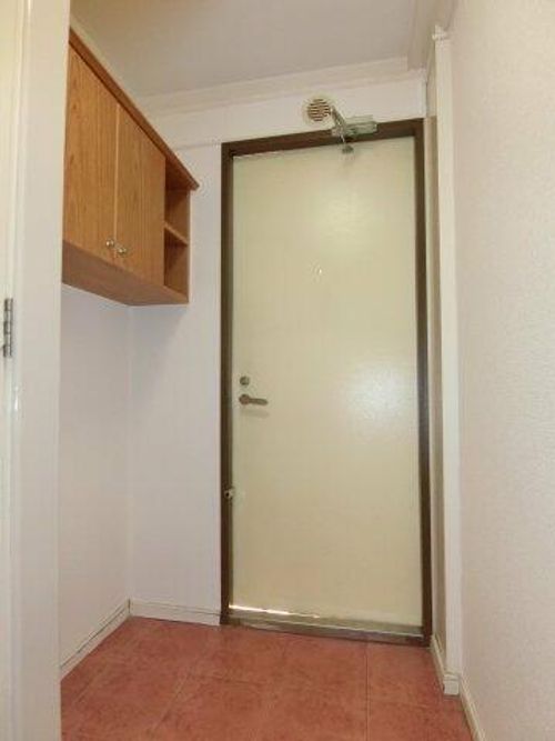 グレイス門真南の玄関