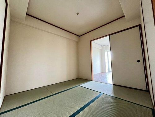 大阪府富田林市向陽台4丁目(マンション)の賃貸物件の内装