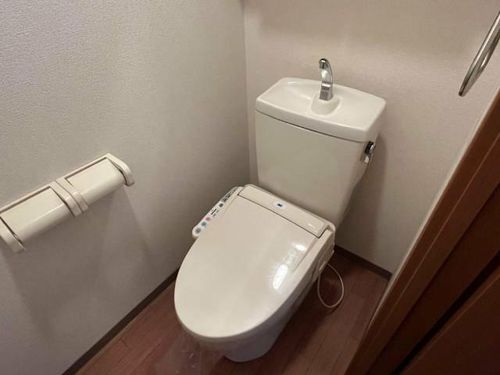 タイニーコートの内装