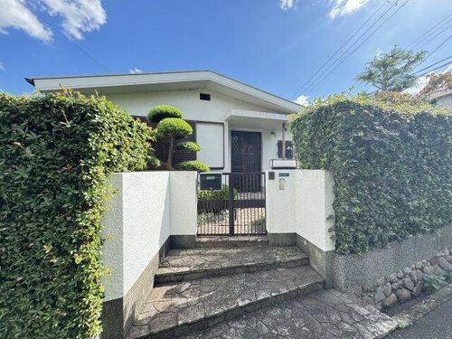 兵庫県宝塚市宝梅1丁目(一戸建)の賃貸物件の外観