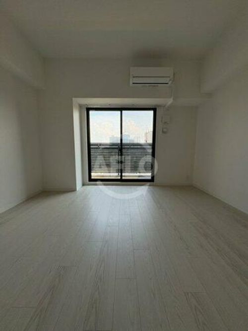 S-RESIDENCE堺altklasの居間