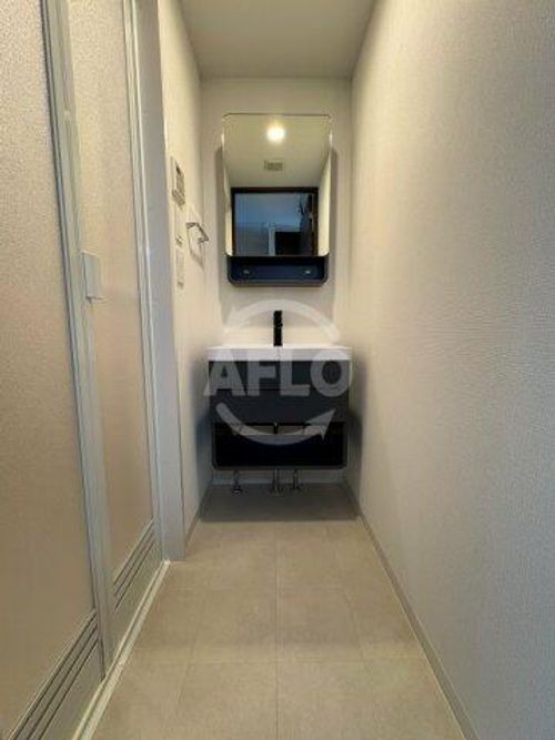 S-RESIDENCE堺altklasの玄関
