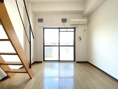 芸大ヒルズの内装