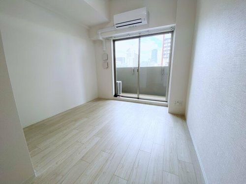 エスリード難波AGREAの居間