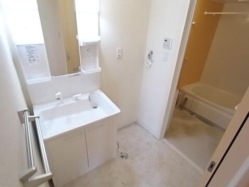 千種ハイツB棟203の内装