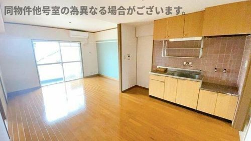 愛知県春日井市梅ケ坪町(マンション)の賃貸物件207の居間