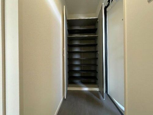 robot home魚住の玄関