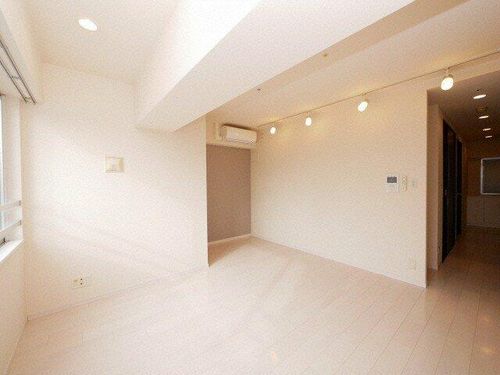 RIDGE北堀江の居間