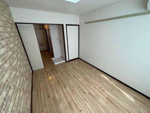 城山ハイツ103の居間