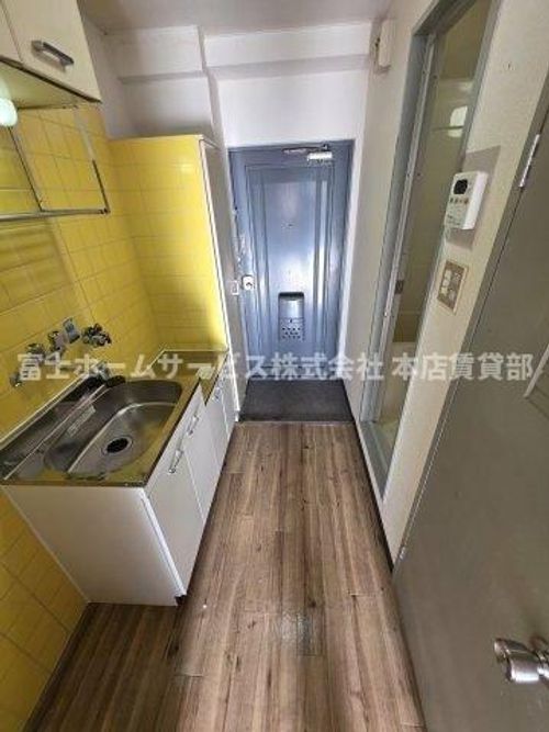 アベニュー西長居503の居間