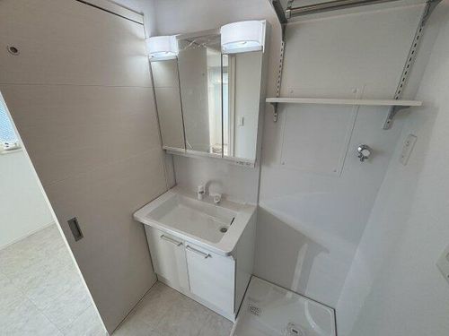 リバーサイドK102の内装