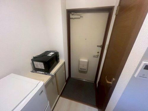 エスポワールハイツ201の玄関