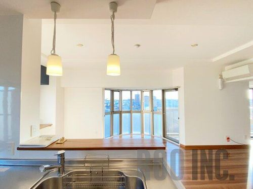 サンテデーレしかまの内装