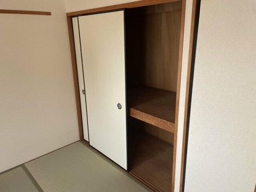 ロイヤルコーポ東雲505の内装