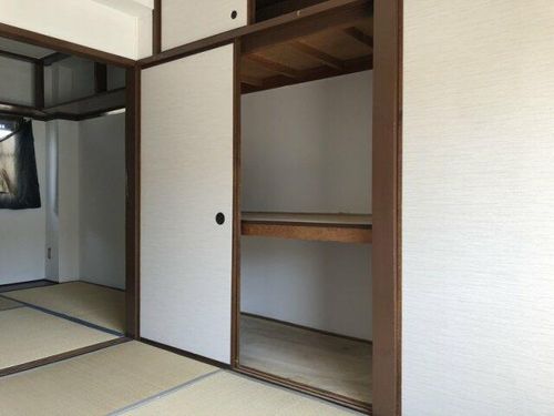 ビレッジハウス中富1号棟0105の内装