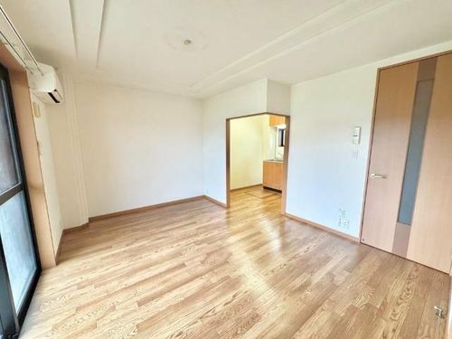 シャンティの居間