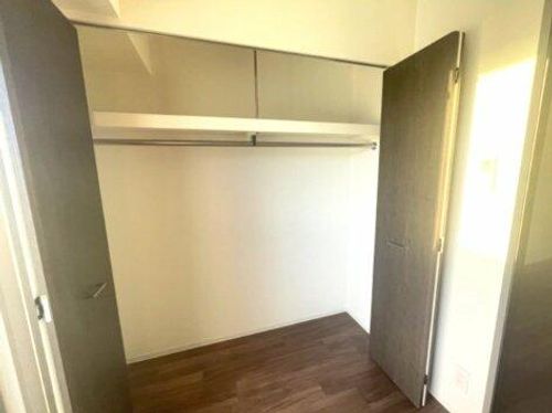 ArtizA緑地公園の内装