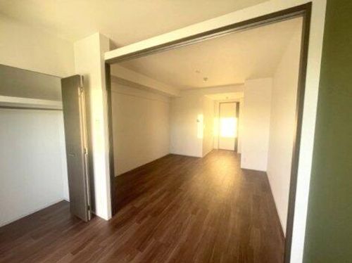 ArtizA緑地公園の居間