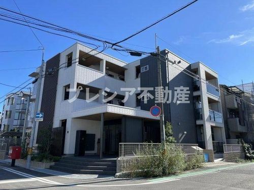 ヴィクトワール庄302の外観