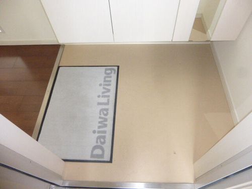 サニーコートの玄関