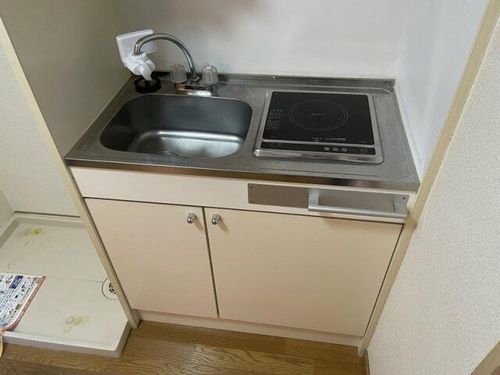 リバーサイド市川207のキッチン