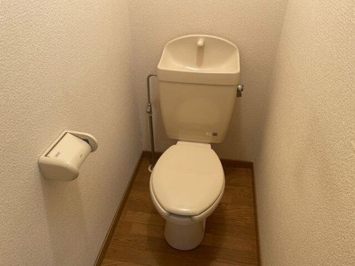 リバーサイド市川207の内装