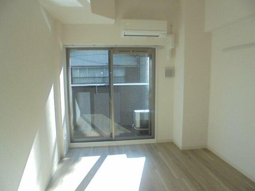 プレサンス上前津リラシスの居間