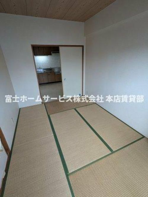 松岡ビル北花田の内装