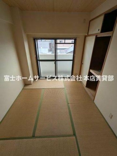 松岡ビル北花田の内装