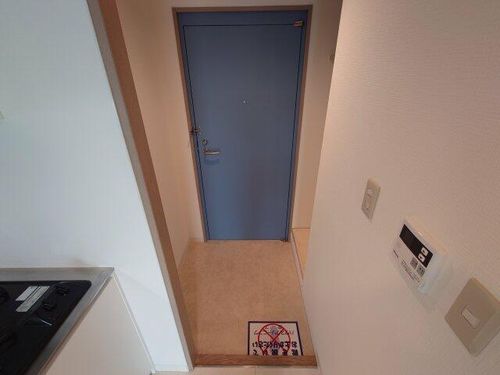 芦屋精道町アネックス401の玄関