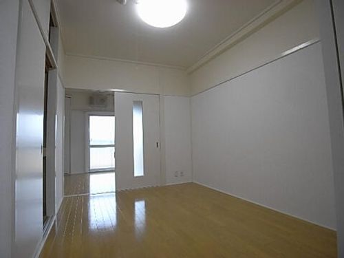 グレイス川西 南館403の内装