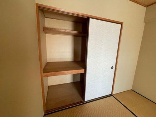 ラフェスタ大塩503の内装