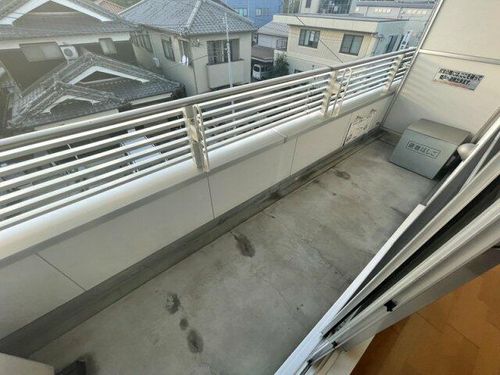 アートN206の内装