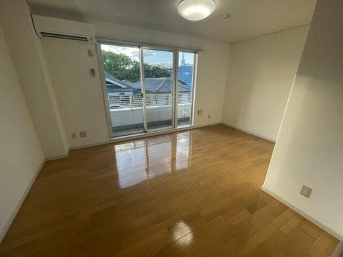 アートN206の居間