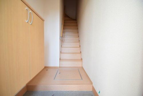 サニーハイム伊伝居の玄関