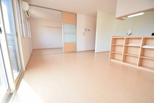 サニーハイム伊伝居の居間