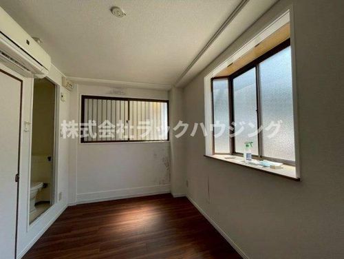 ツインウエストの居間