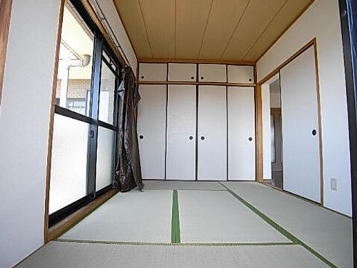 カーサファースト萩の内装