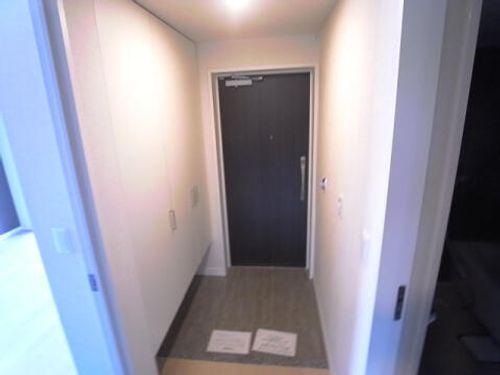 セリシール夙川苦楽園515の玄関