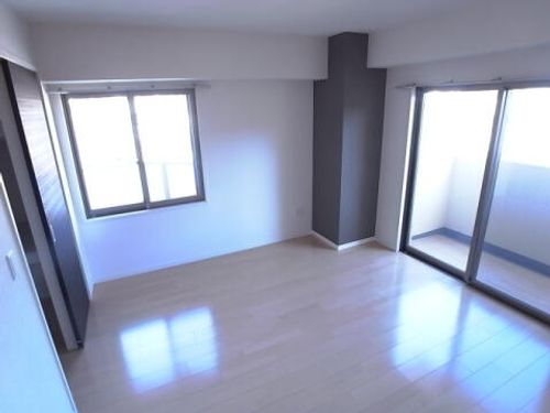 セリシール夙川苦楽園515の内装