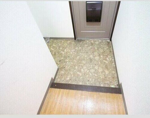 シティ・ライフ山下通の玄関