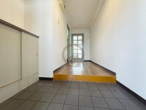 大阪府大阪市浪速区下寺1丁目(マンション)の賃貸物件の玄関