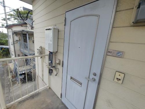 エムケイハイツの玄関