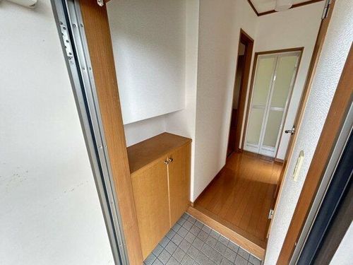 アトラエントⅢ101の玄関