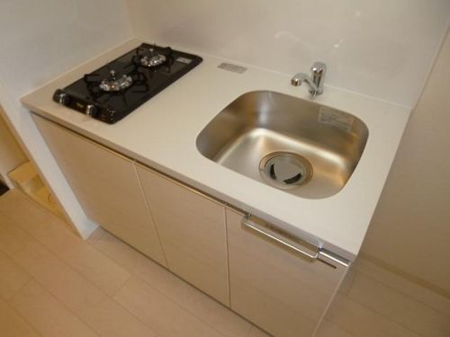 アドバンス名古屋モクシー1103のキッチン